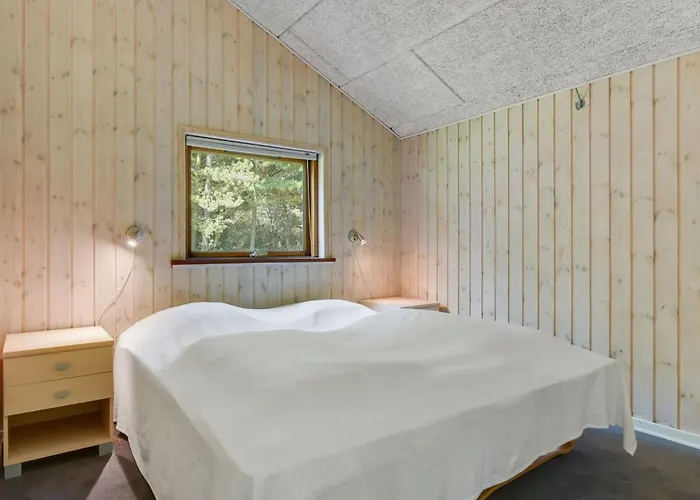 Jonas - 2-4km From The Sea By Interhome