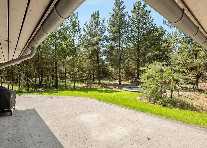 Jonas - 2-4km From The Sea By Interhome